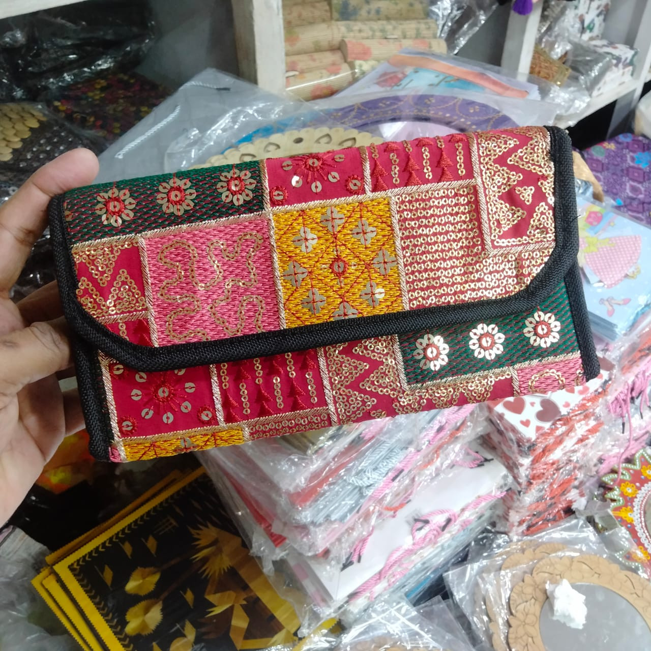Handmade Ladies Pouch 9988